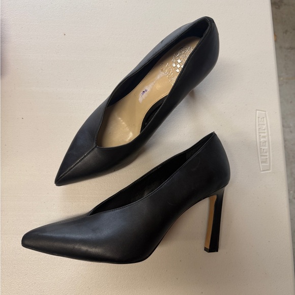 Vince Camuto Black Women's Heels - Picture 2 of 4